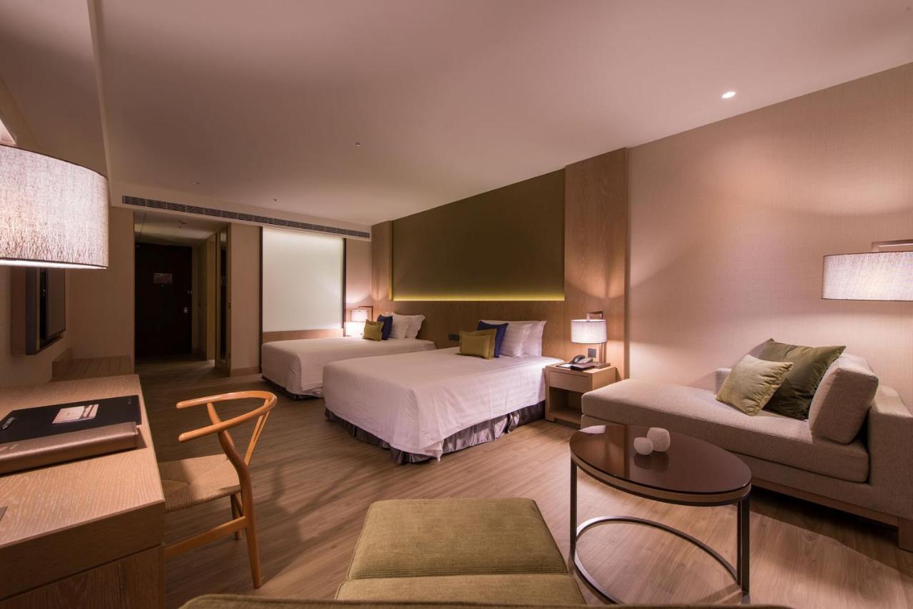 ג'ינהו Golden Lake Hotel מראה חיצוני תמונה