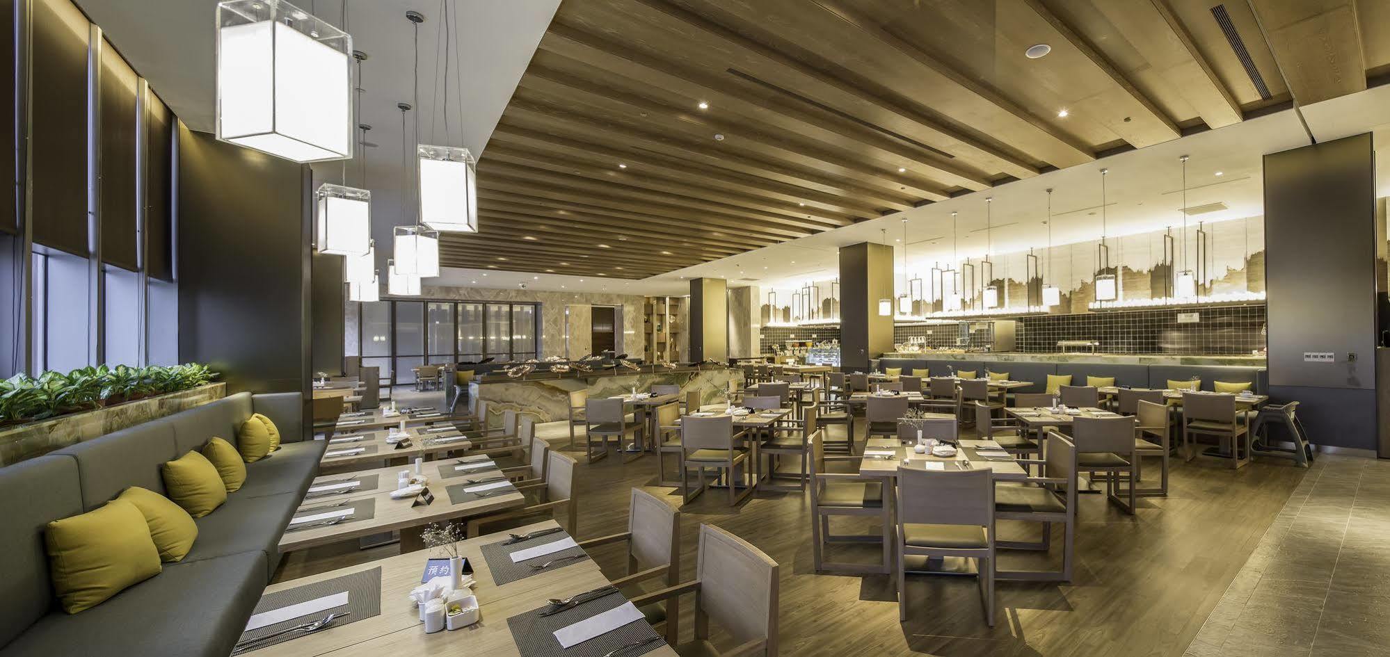 ג'ינהו Golden Lake Hotel מראה חיצוני תמונה