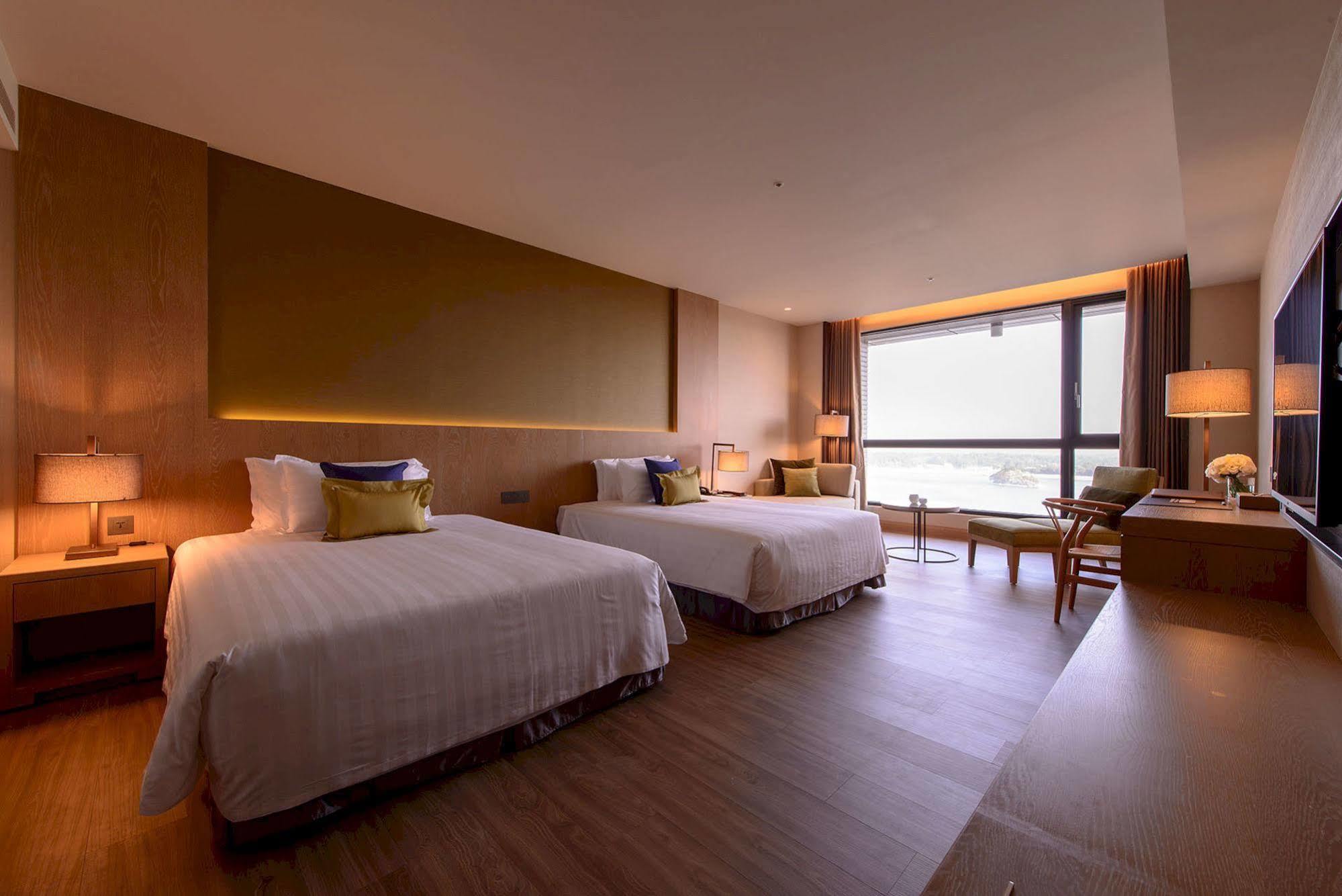 ג'ינהו Golden Lake Hotel מראה חיצוני תמונה