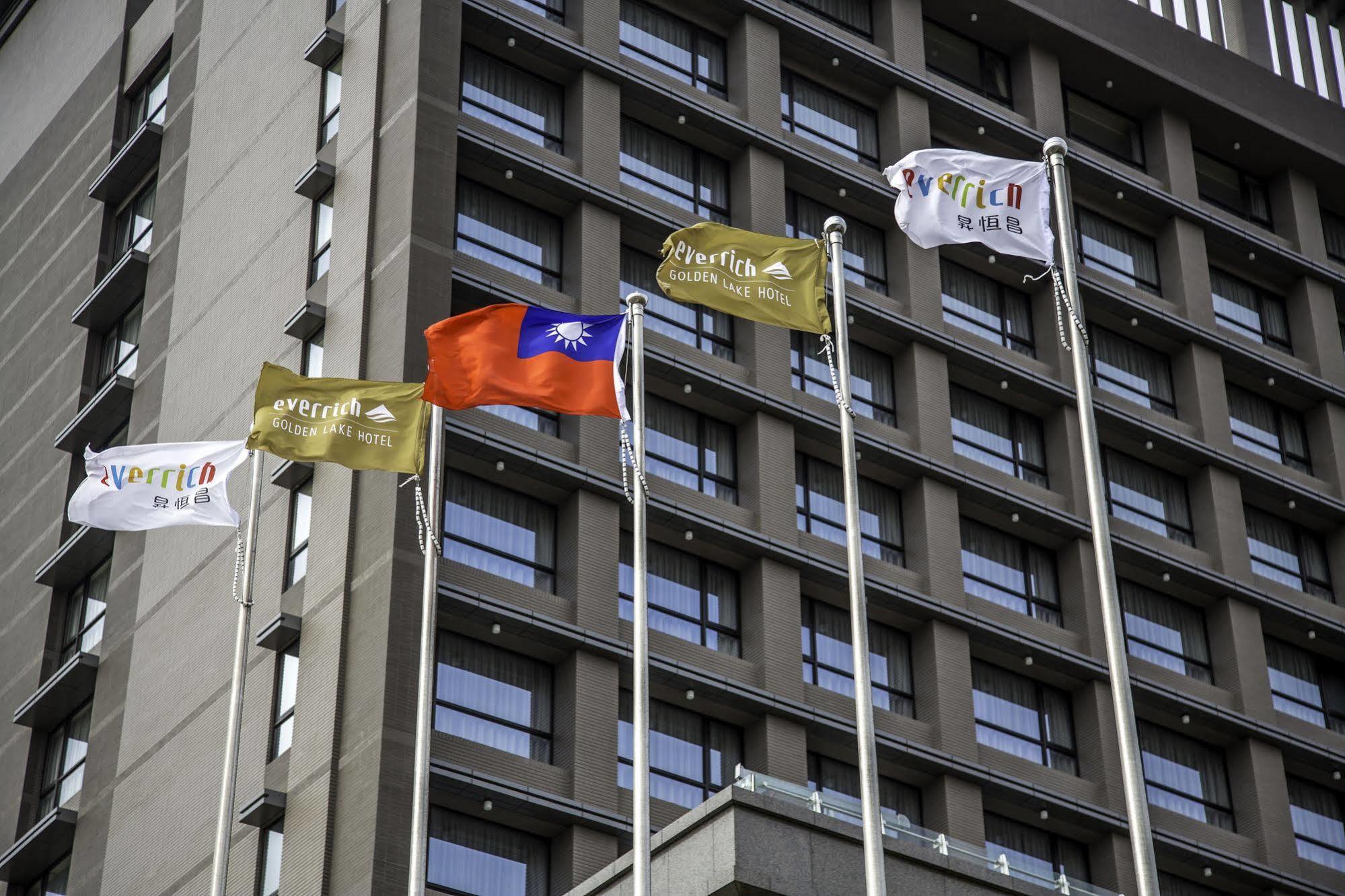 ג'ינהו Golden Lake Hotel מראה חיצוני תמונה